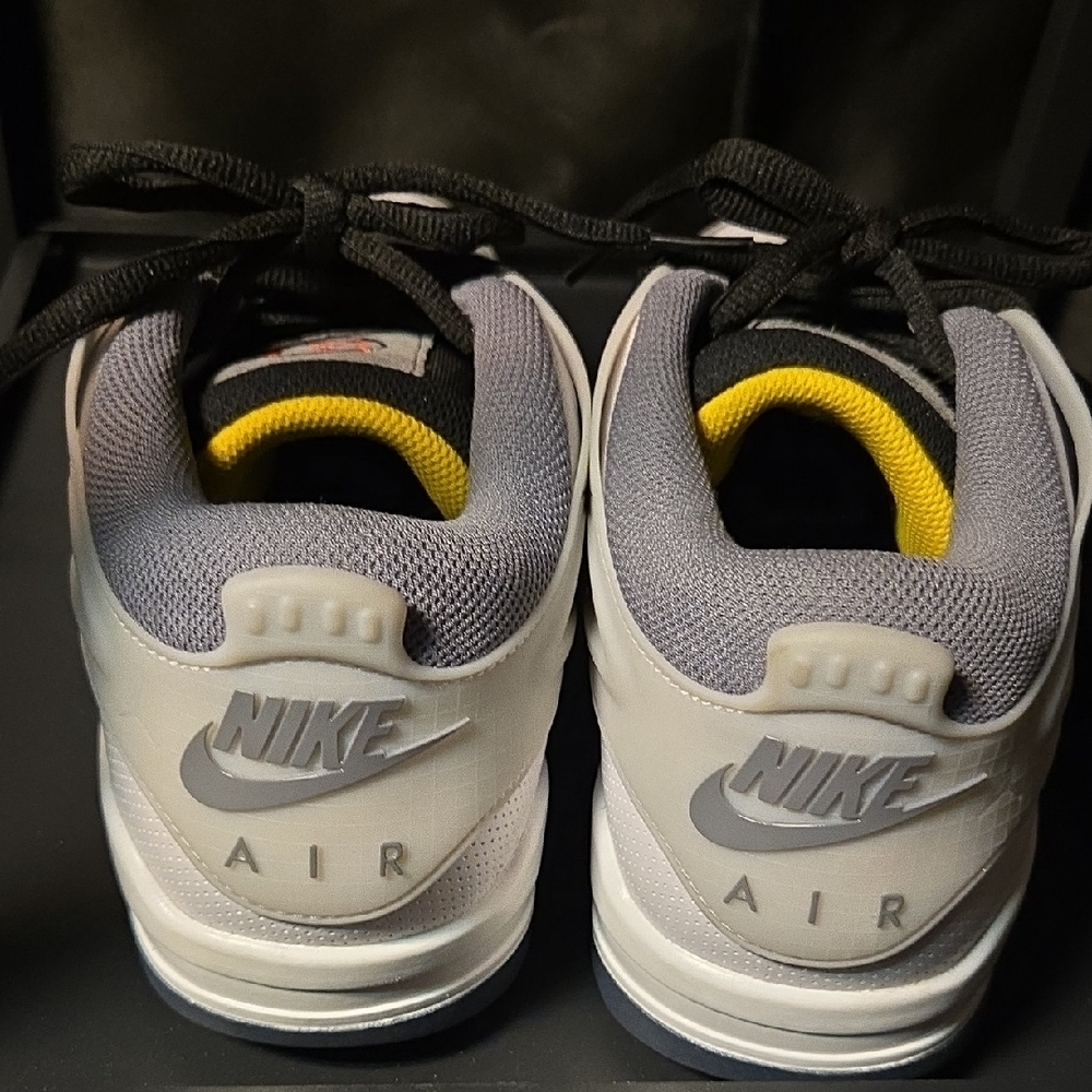 Nike Men's Sneakers - Black, Gray, and White - Picture 2 of 2
